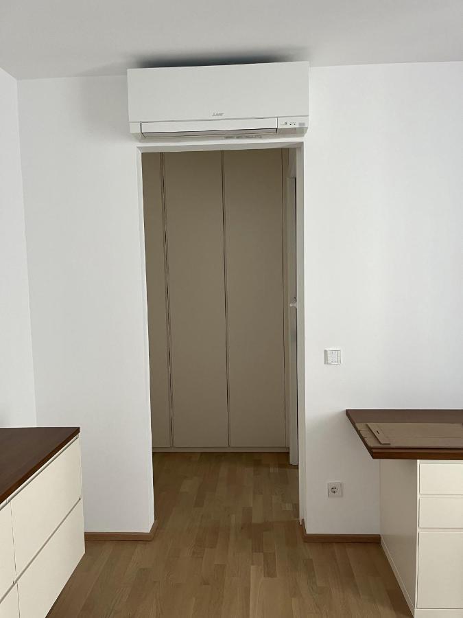 Luxusappartement Mit Garage Im Zentrum Vídeňské Nové Město Exteriér fotografie